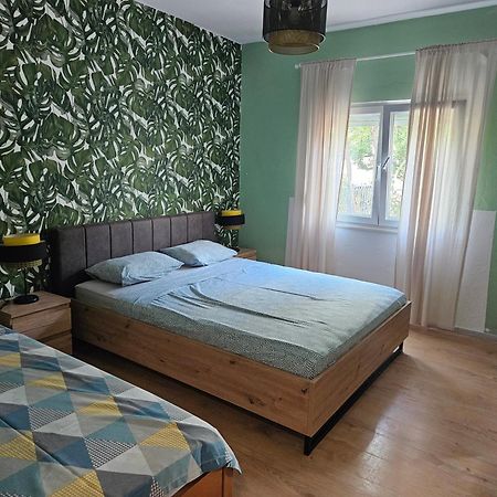 Apartmani Ljuba Rogoznica  Extérieur photo